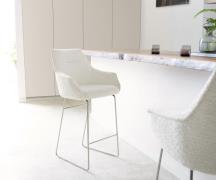 DELIFE Barstoel Alja-Flex bouclé Wit Sledeonderstel RVS Pocketvering