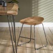 Set van 2 Industriële Lage Krukken Acaciahout Novi - Zithoogte 52 cm -...