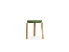 Normann Copenhagen - Tap Stool Eik/Olive
